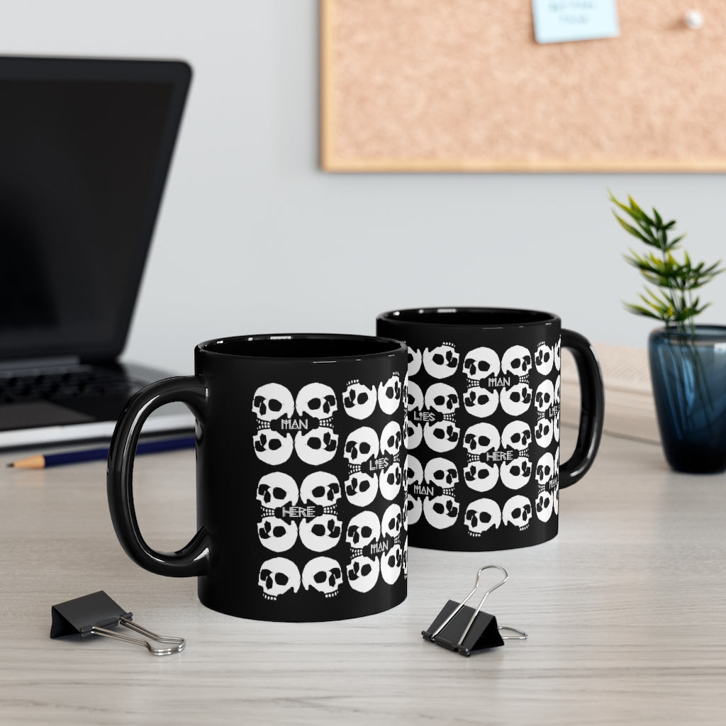 4 SKULLS - 11oz Black Mug (new) - USA